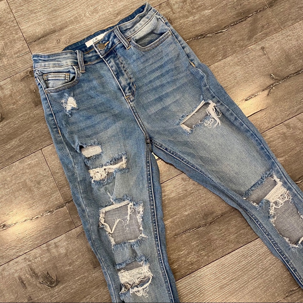 High Waisted Jeans Distressed